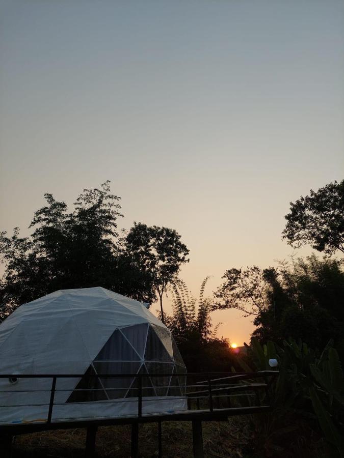 นรดีฮิวล์ รีสอร์ต เขาแผงม้า วังน้ำเขียว Ban Sap Bon (Prachinburi) Exterior foto